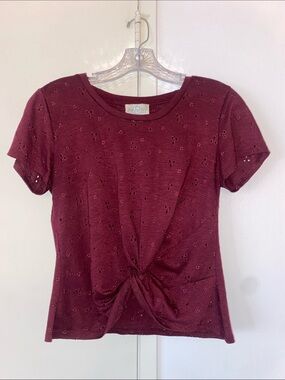 GUC - Burgundy eyelet crop tee with front twist Jun & Ivy MED